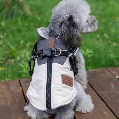 Klassieke stijl Honden winterjas waterdicht en winddicht Huisdierenkleding met harnas