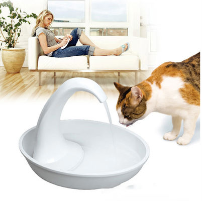 Ultra-stille USB-automatische waterfontein voor katten en honden zorgt ervoor dat huisdieren gezond water eten