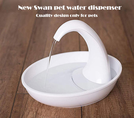 Bowl Feeder Type Automatic Feeders Waterers 1.8L Pet Fountain voor Katten Honden Meerdere huisdieren