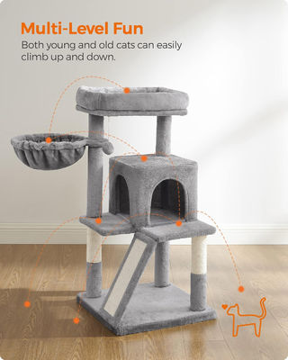 Duurzame lichtgrijze kattenboom met speelgoed kattentoren appartement kattenhuis en gepoede pluisperk