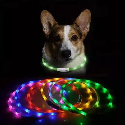 Aanpassingsservice geleverd Waterdicht USB oplaadbaar siliconen LED hondenkraag
