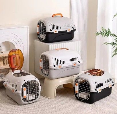 Autoreizige accessoires Goedgekeurde transportkooien voor huisdieren voor kleine/middelgrote puppies en katten